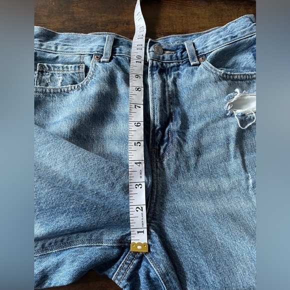 American Eagle relaxed high rise mom jean distressed cotton size 4 - Picture 7 of 11